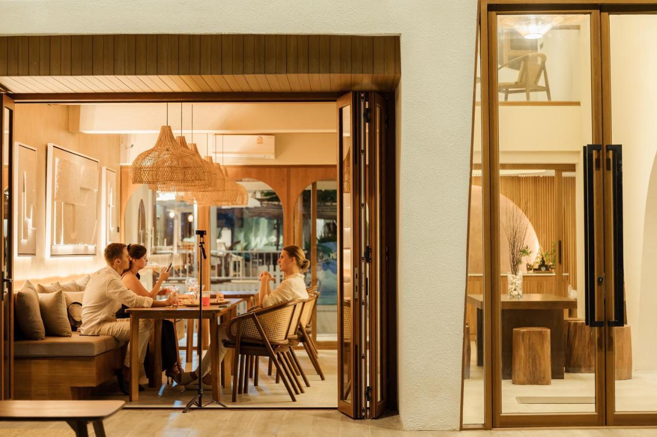Tasana Bar And Luxury Resort Ko Lan Luaran gambar