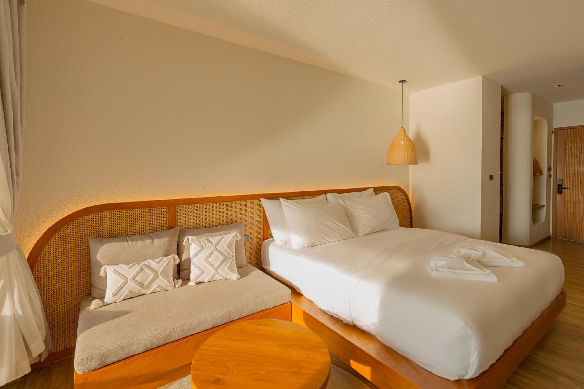 Tasana Bar And Luxury Resort Ko Lan Luaran gambar