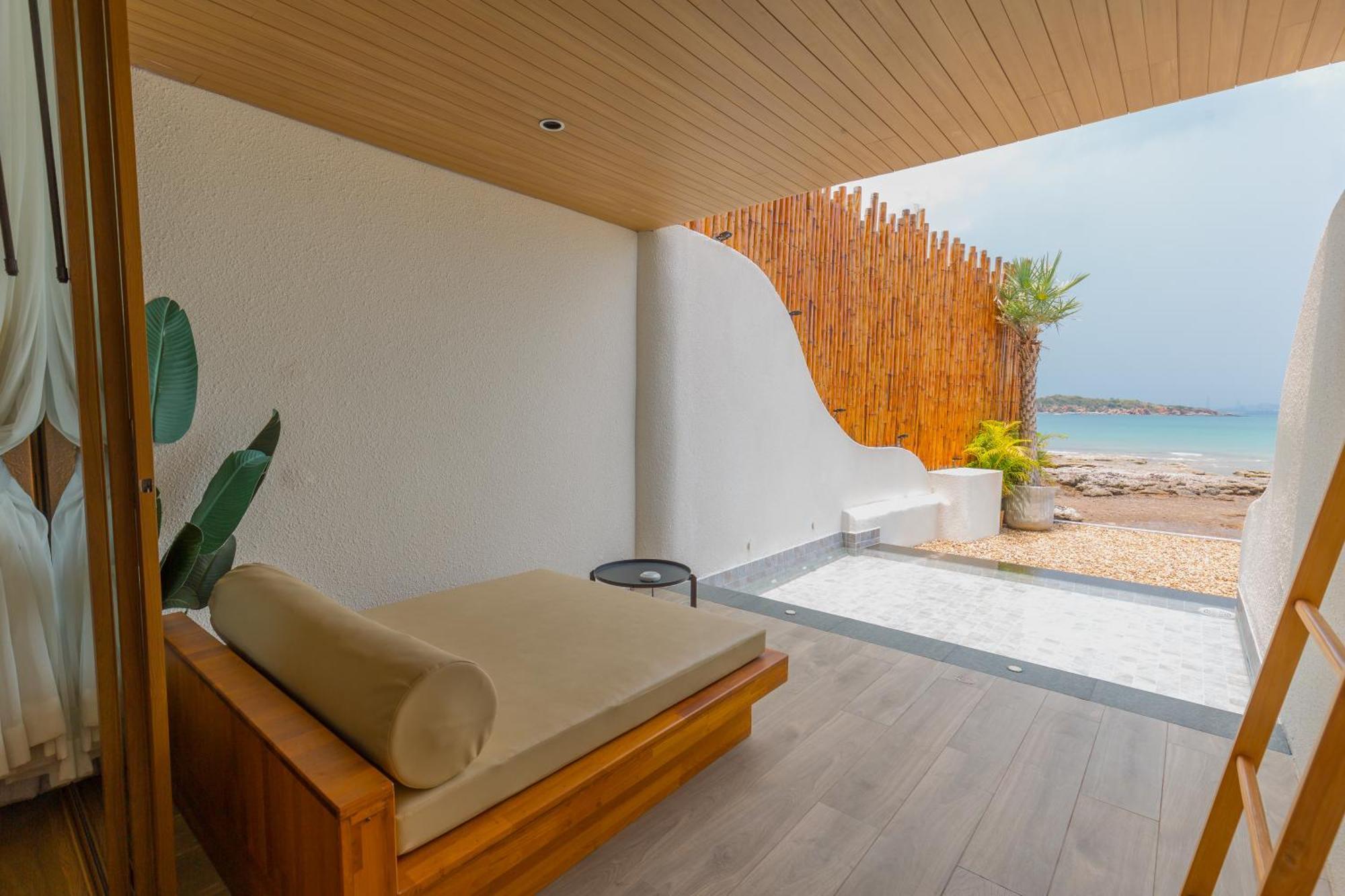 Tasana Bar And Luxury Resort Ko Lan Luaran gambar