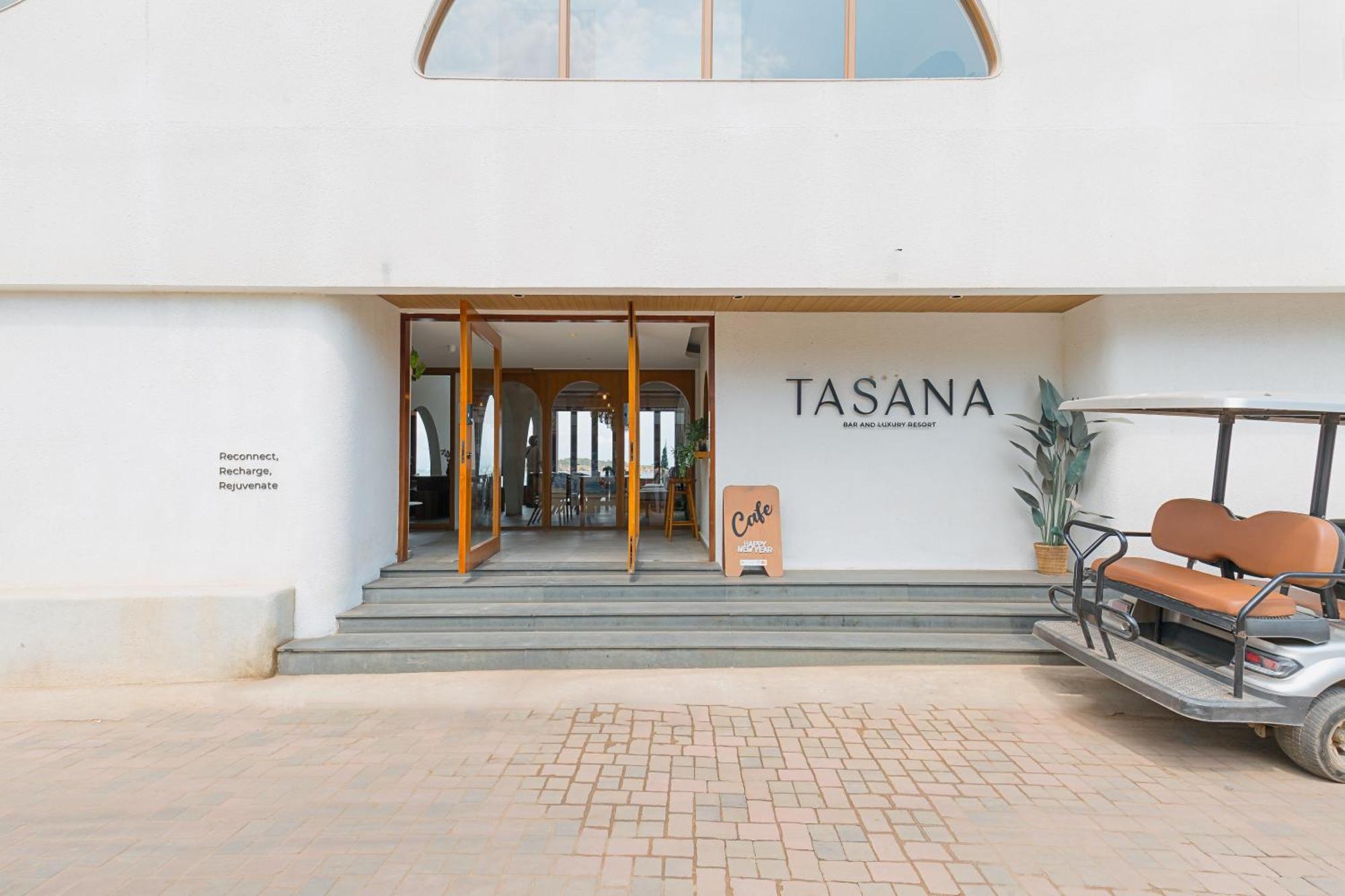 Tasana Bar And Luxury Resort Ko Lan Luaran gambar